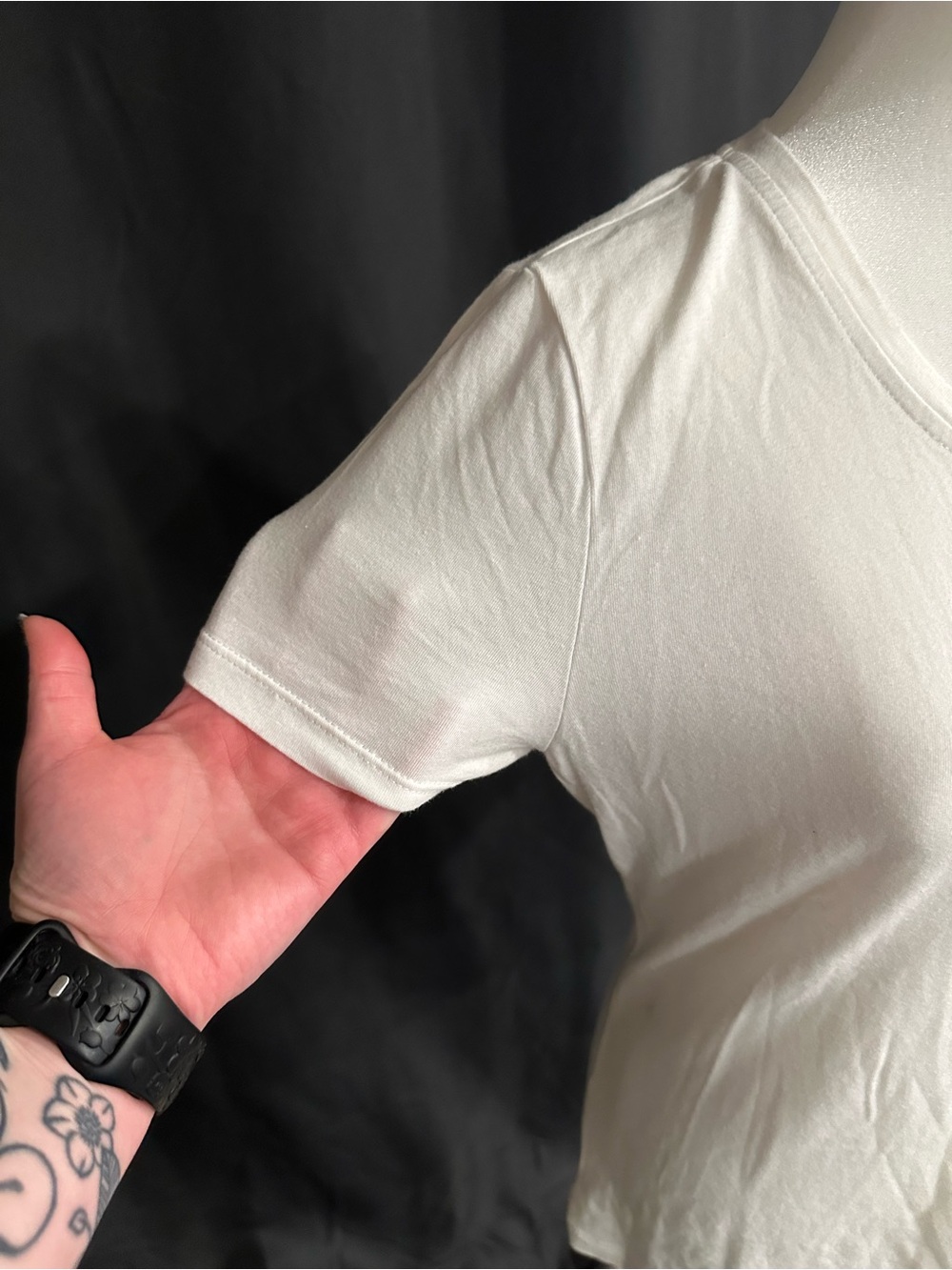 GNW White Scoop Neck Short Sleeve Tee - Picture 5 of 6